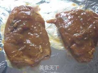 酱烤鸡肉汉堡的做法步骤：5