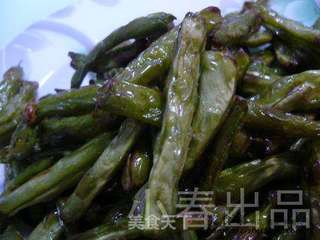 干煸豆角的做法步骤:4