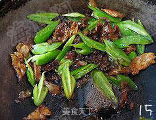 农家小炒肉的做法步骤:15