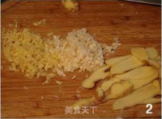 剁椒鱼头的做法步骤:2