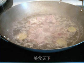 菠萝彩椒甜酸排骨的做法步骤:2