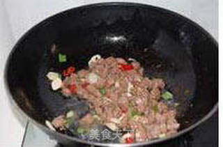豌豆牛肉粒的做法步骤:6