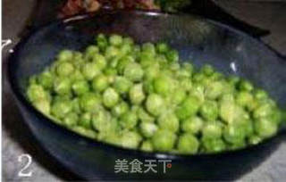 腊肉烩豌豆的做法步骤:2