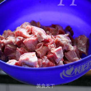 土豆胡萝卜烧牛腩的做法步骤:2
