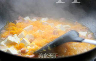 鲜虾豆腐红薯煲的做法步骤:6