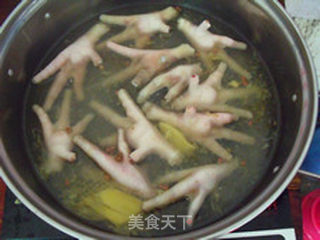 莲生凤爪汤的做法步骤：1
