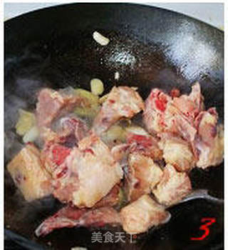 廉价的美味----鸡架炖土豆的做法步骤:3