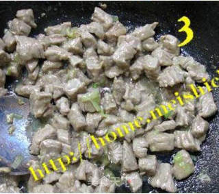 蚝油牛肉粒的做法步骤:3