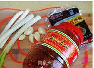 饭伴侣----香辣猪肉酱的做法步骤：3