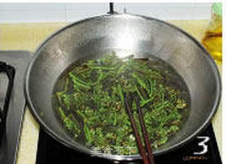 蕨菜炒肉丝的做法步骤:3