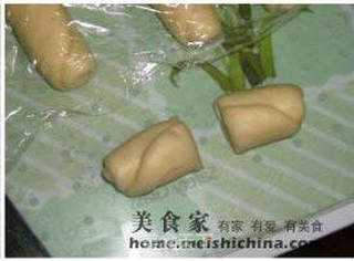 蜂蜜小面包的做法步骤:11