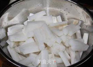 柠香糖醋萝卜的做法步骤:2