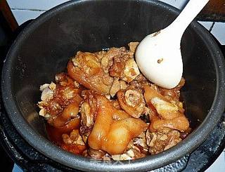 红烧猪蹄(高压锅简易版)的做法步骤:9