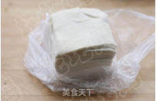 海鲜馄饨的做法步骤:2
