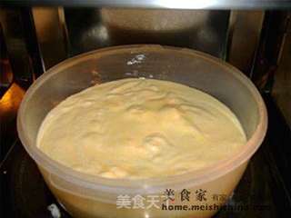 微波炉戚风蛋糕的做法步骤:5