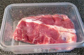 草本烤肋排的做法步骤：1