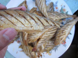 香酥糖醋马口鱼的做法步骤：9