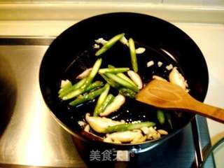 金枪鱼拌蝴蝶意粉的做法步骤:6