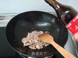 鲜贝露干煸鸭片的做法步骤:5