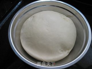 毛毛虫面包的做法步骤:2