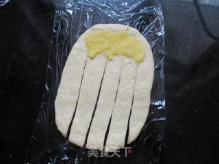 毛毛虫面包的做法步骤:7