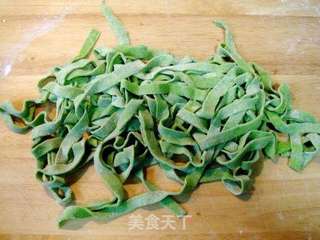意大利蘑菇培根菠菜宽条面的做法步骤:20