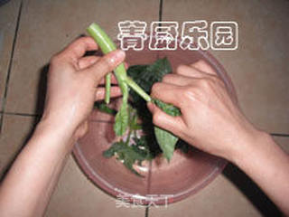 芥兰炒牛肉的做法步骤：1