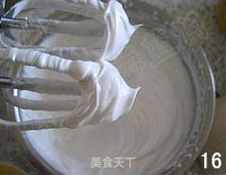 椰香海绵蛋糕卷的做法步骤:18
