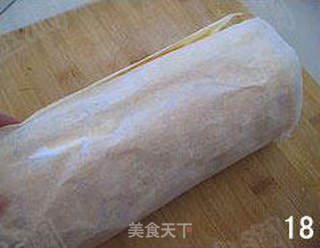 椰香海绵蛋糕卷的做法步骤:20