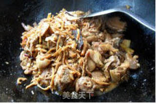 笋干烧鸭的做法步骤:8