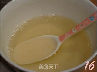 围边黄桃慕斯蛋糕的做法步骤:16