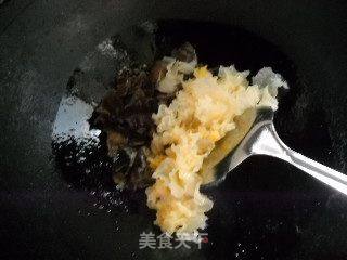 银耳西芹枸杞子的做法步骤:4