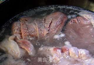 土豆炖牛肉的做法步骤:2
