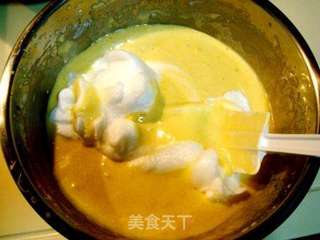基础戚风蛋糕的做法步骤:10