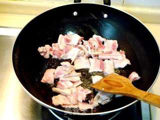 看世界杯吃家常饭《山东大锅饼、猪肉焖扁豆》的做法步骤:20