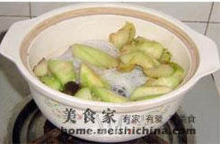 鱼香丝瓜粉丝煲的做法步骤:8