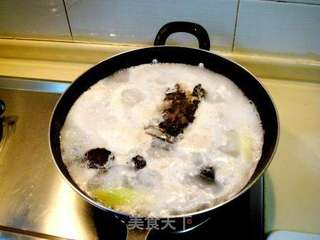夏季祛暑汤菜“醋椒黄鱼头”的做法步骤:10