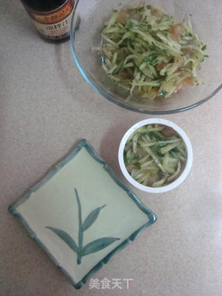 凉拌海蜇黄瓜塔的做法步骤：7