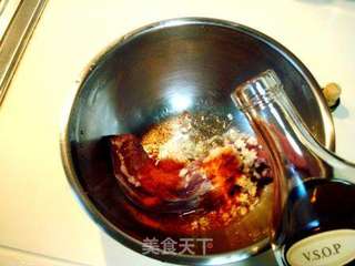 家庭制作美味西餐，西班牙风味的“焗烤黑椒猪柳”的做法步骤：5