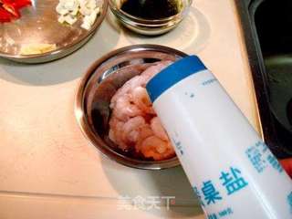 家庭精品小炒“翡翠虾仁”的做法步骤:2