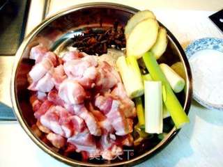 酱焖小肉&抻条子的做法步骤:12