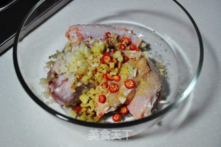 香辣煎鸡翅的做法步骤：1