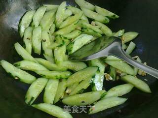花椒呛黄瓜的做法步骤：3