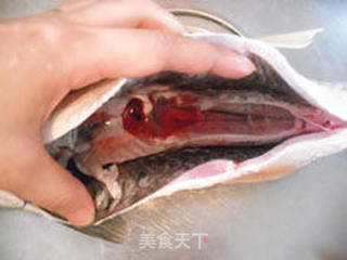 在家自己做健康豆豉烤鱼——豆豉炸鱼的做法步骤：1
