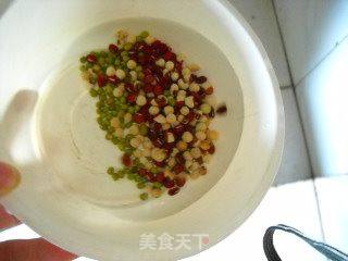 蜜豆冰蔬果糯米粥的做法步骤:3