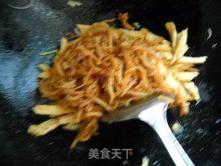 豆瓣腐竹鱿鱼丝的做法步骤:6