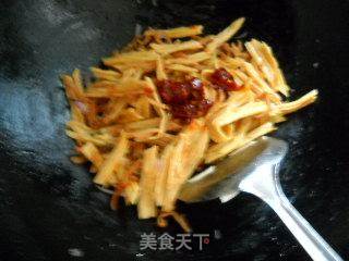 豆瓣腐竹鱿鱼丝的做法步骤:7