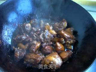 鸭腿炖土豆的做法步骤:2