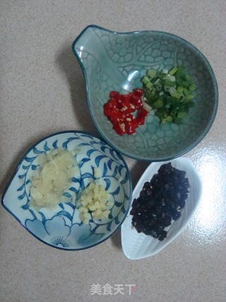 豉香黄豆排骨盅的做法步骤:5