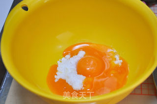 香蕉甜心戚风 无油版的做法步骤:5
